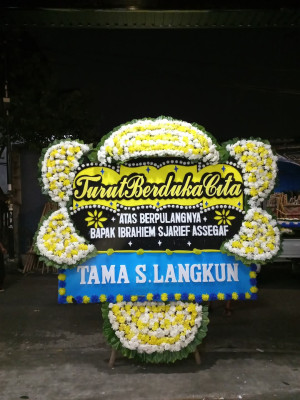 Papan Bunga Duka di Gunungsari Ilir