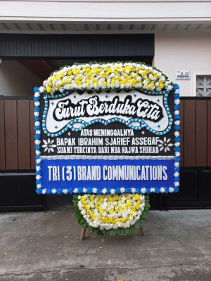 Papan Bunga Duka di Gunungsari Ilir